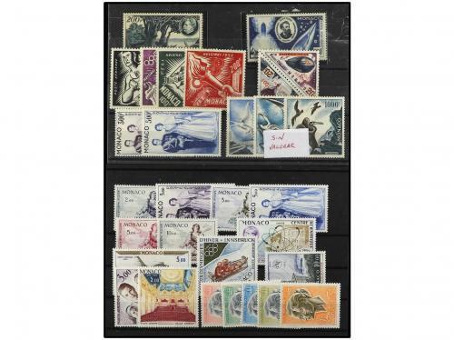 **/* MONACO. AEREO. 1933-1966. Lote de 24 series completas d