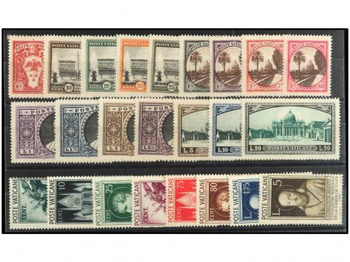 * VATICANO. Yv. 26/38, 40/3 44/59, 66/71 y 72/9. 5 SERIES CO